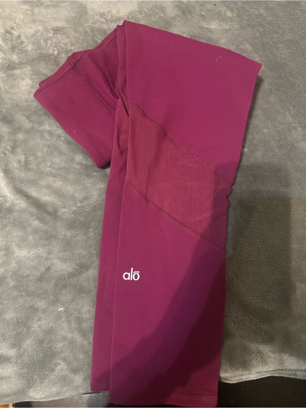 Alo  Magenta Leggings with Mesh Panels